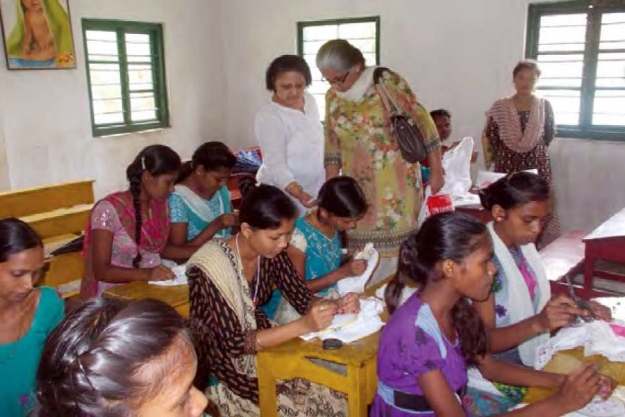 donate-empower-women-1